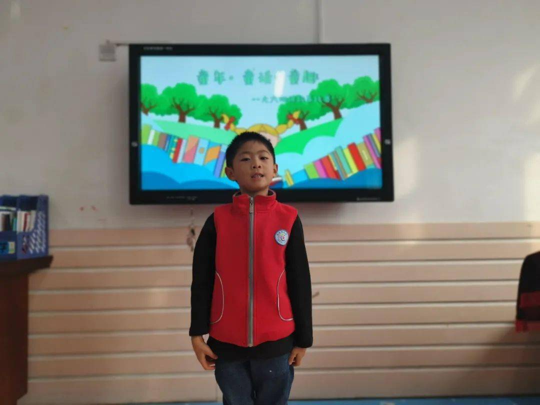 beat365在线官网登录|
“童年 童话 童趣” —— 航南幼儿园幼儿讲故事角逐(图9)